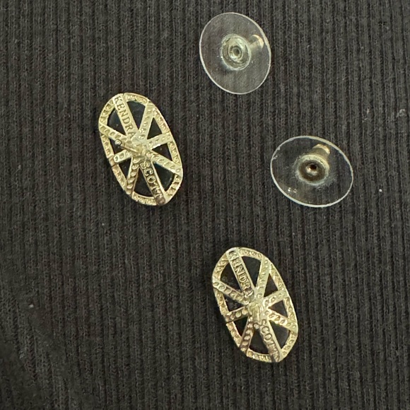 Kendra Scott earrings - Picture 4 of 4